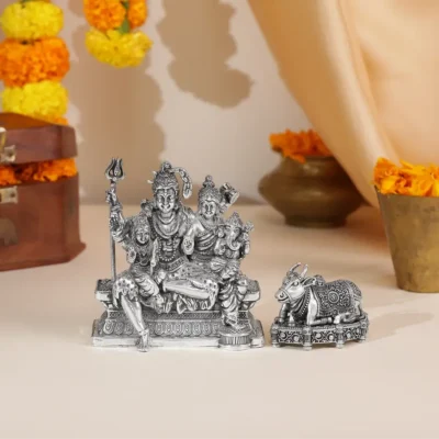 Hera Oversized Stud Earrings